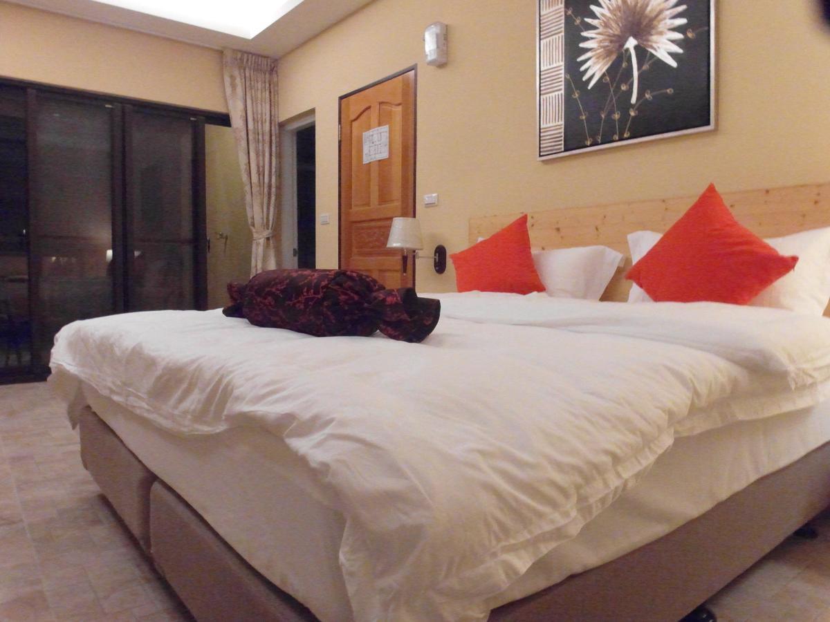 Wang Lao Ye B&B 金湖鎮 エクステリア 写真