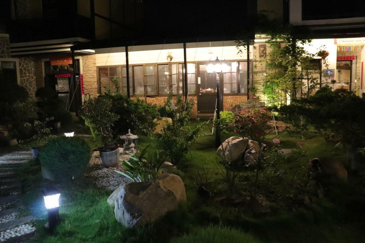 Wang Lao Ye B&B 金湖鎮 エクステリア 写真